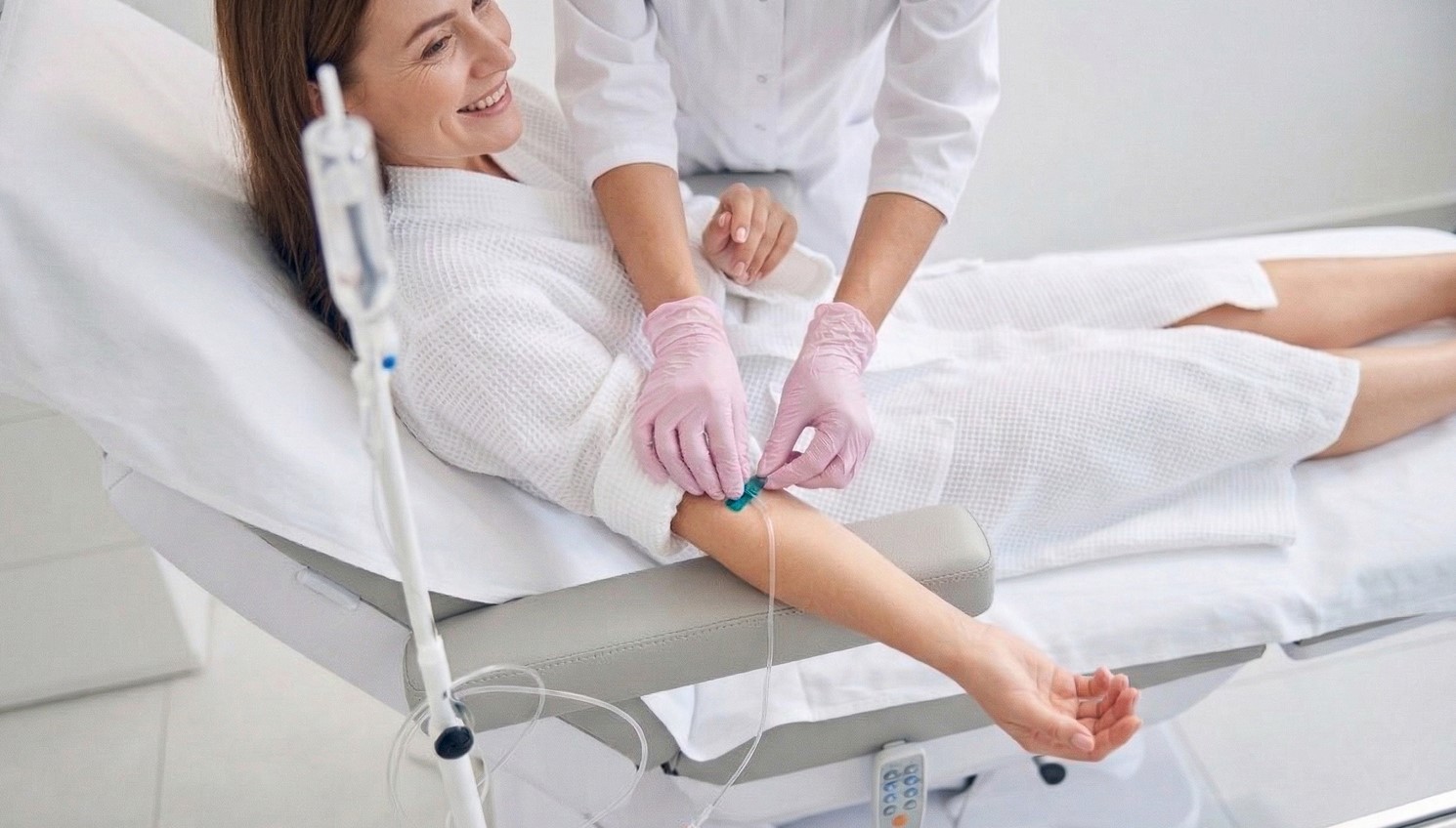 20% скидка на капельницы пациентам, проходящим лечение у врачей клиники